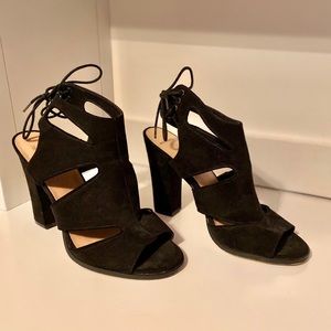 Black suede lace up chucky heel size 10, 4.5 inch